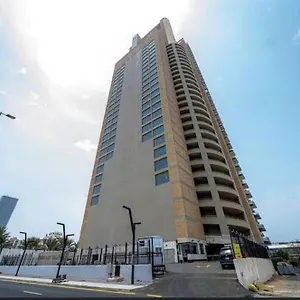  شقة Sky-high عنان السماء