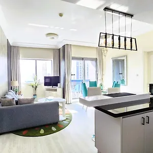 Elegant With Burj Khalifa View, Downtown , دبي الإمارات العربية المتحدة